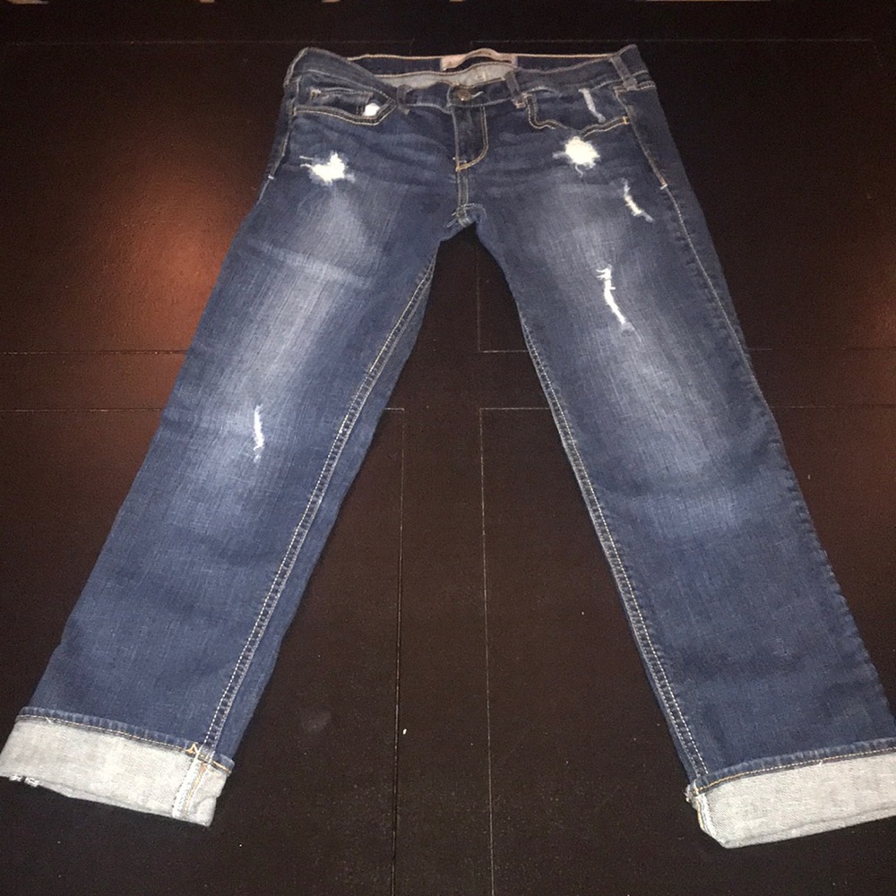 Hollister Distressed Cropped Jeans